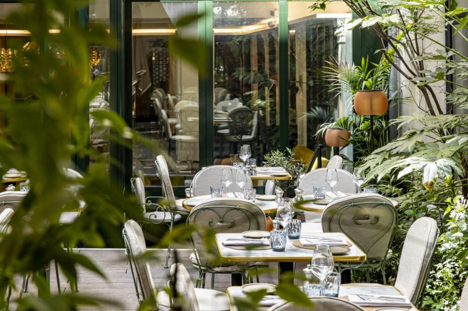 the-terrace-at-maison-blossom