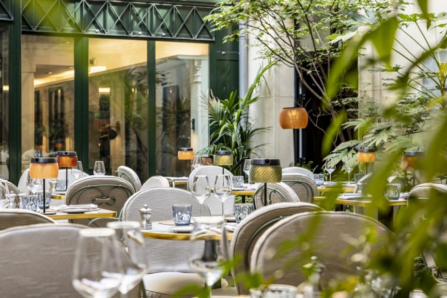 the-terrace-at-maison-blossom