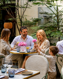 Brunch Fête des Mères en terrasse à Paris