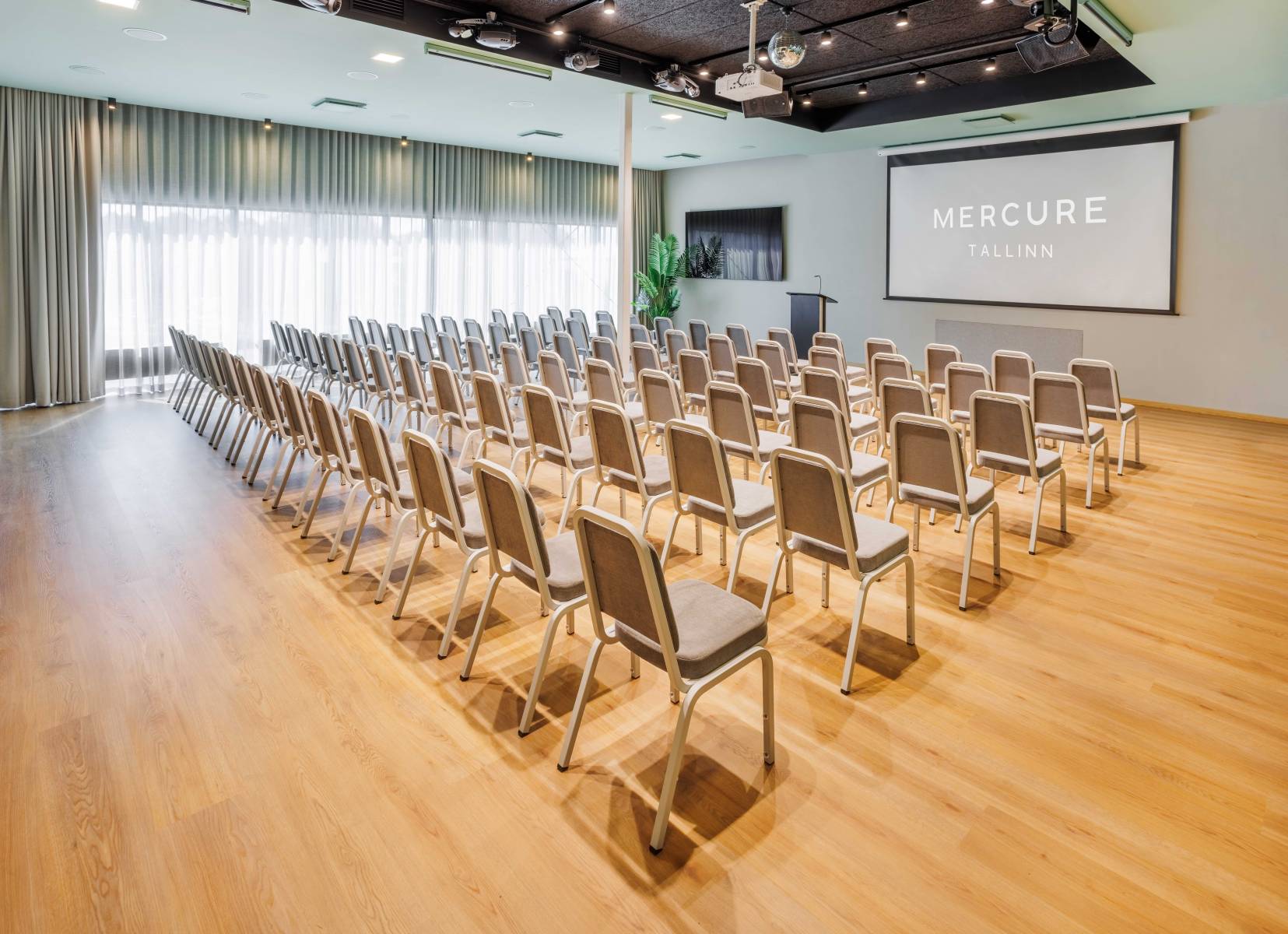 conference-room-3-la-foret