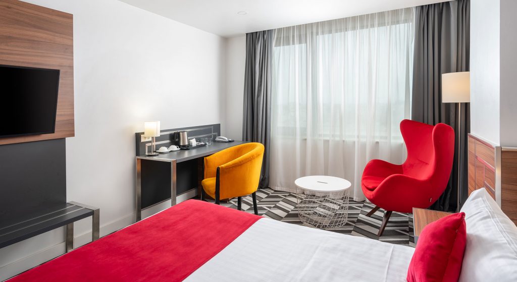 Superior Double Room Mercure Bucharest Unirii 4star Hotel