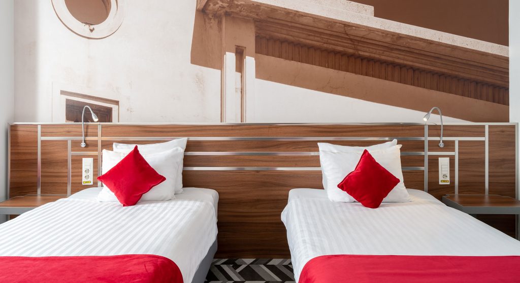 Superior Twin Room Mercure Bucharest Unirii Citycentre Hotel