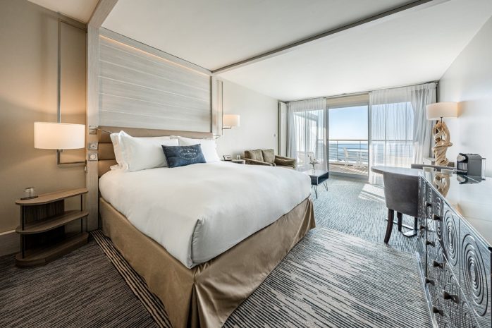junior-suite-with-sea-view