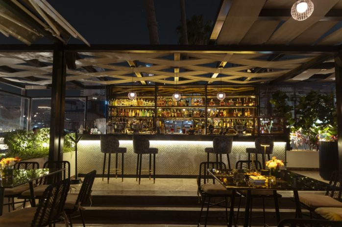 restaurants-bars