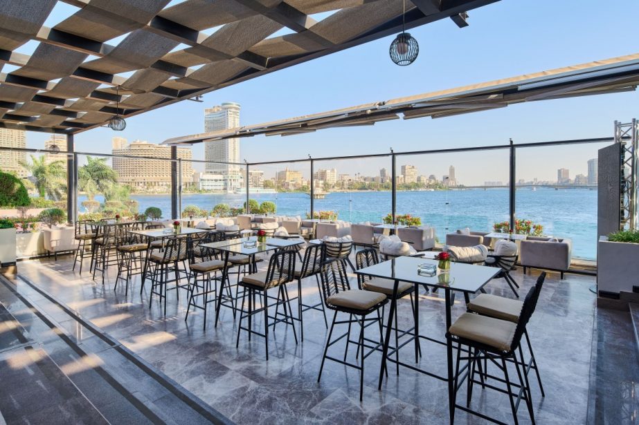 aqua-rooftop-lounge
