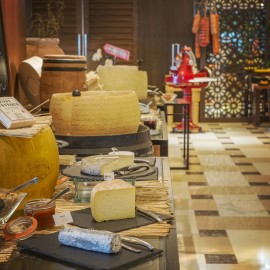 gallery Jumeirah Le Grand Friday Brunch