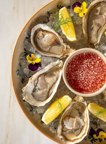 pearls-and-pour-oyster-night