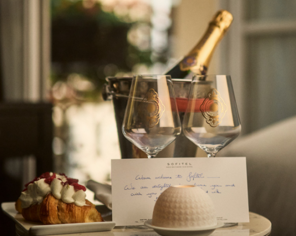 romantic-suite-experience-for-two