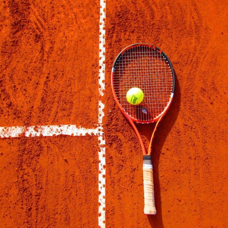 tennis-pixabay-cynthiamcastro-1671852-hd