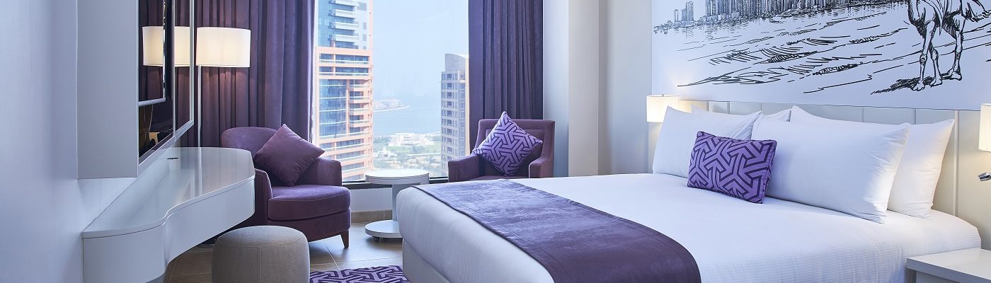 deluxe-suite-one-bedroom-king-skyline-view