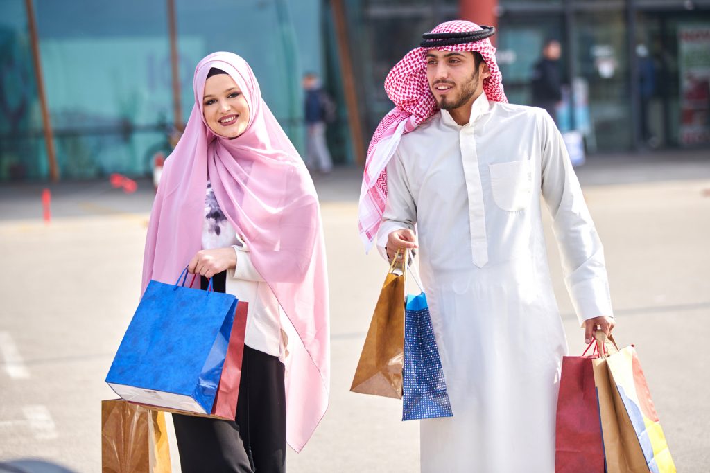 Couple-Shopping-Makkah
