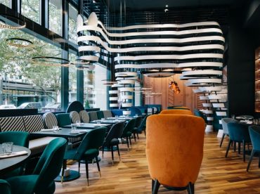 Blend Restaurant And Bar With Global Cuisine At Berlin Zoo