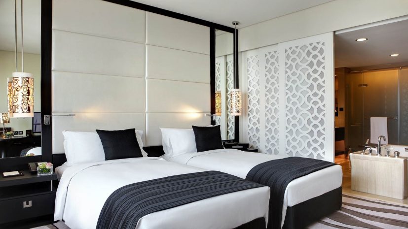 superior-room-2-single-beds-city-view