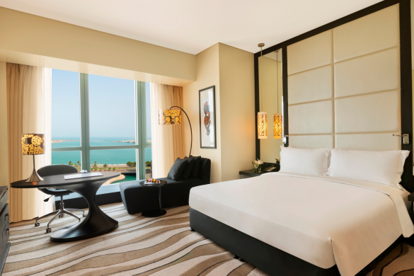 luxury-room-club-sofitel-club-millesime-access-1-king-bed-sea-view