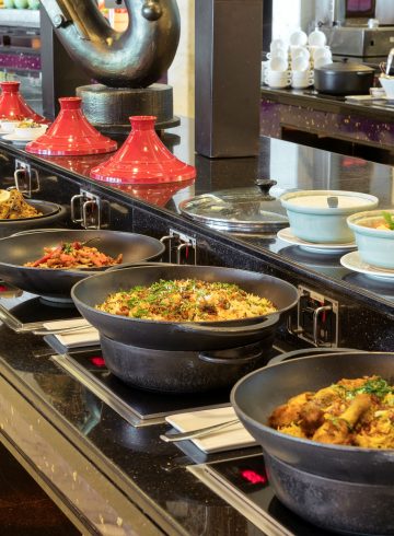 the-express-lunch-at-le-corniche