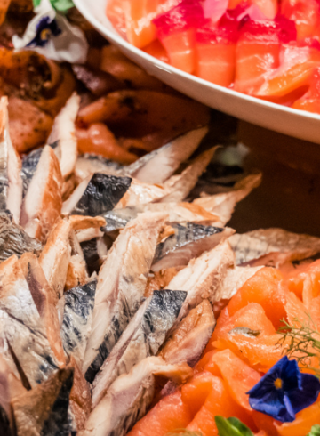 seafood-night-at-le-corniche