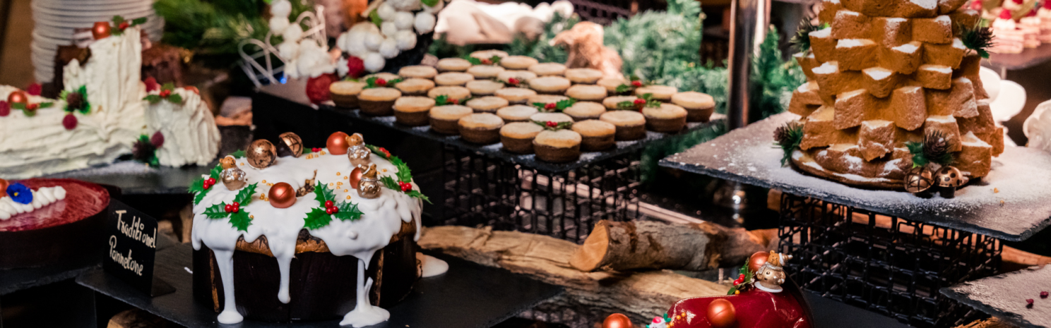 christmas-goodies-at-le-cafe-french-bakery-corner