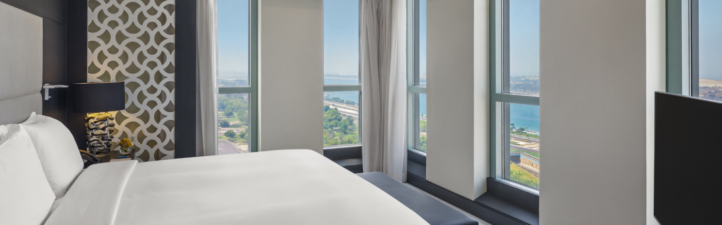 opera-suite-club-millesime-access-sea-or-city-view