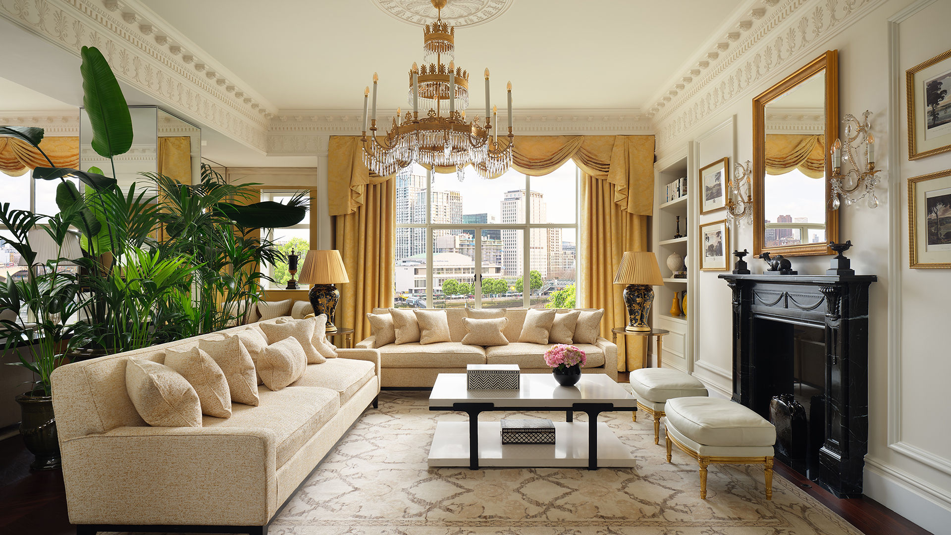 Royal Suite │ Mandarin Oriental Hotel │ London - Suites and Villas