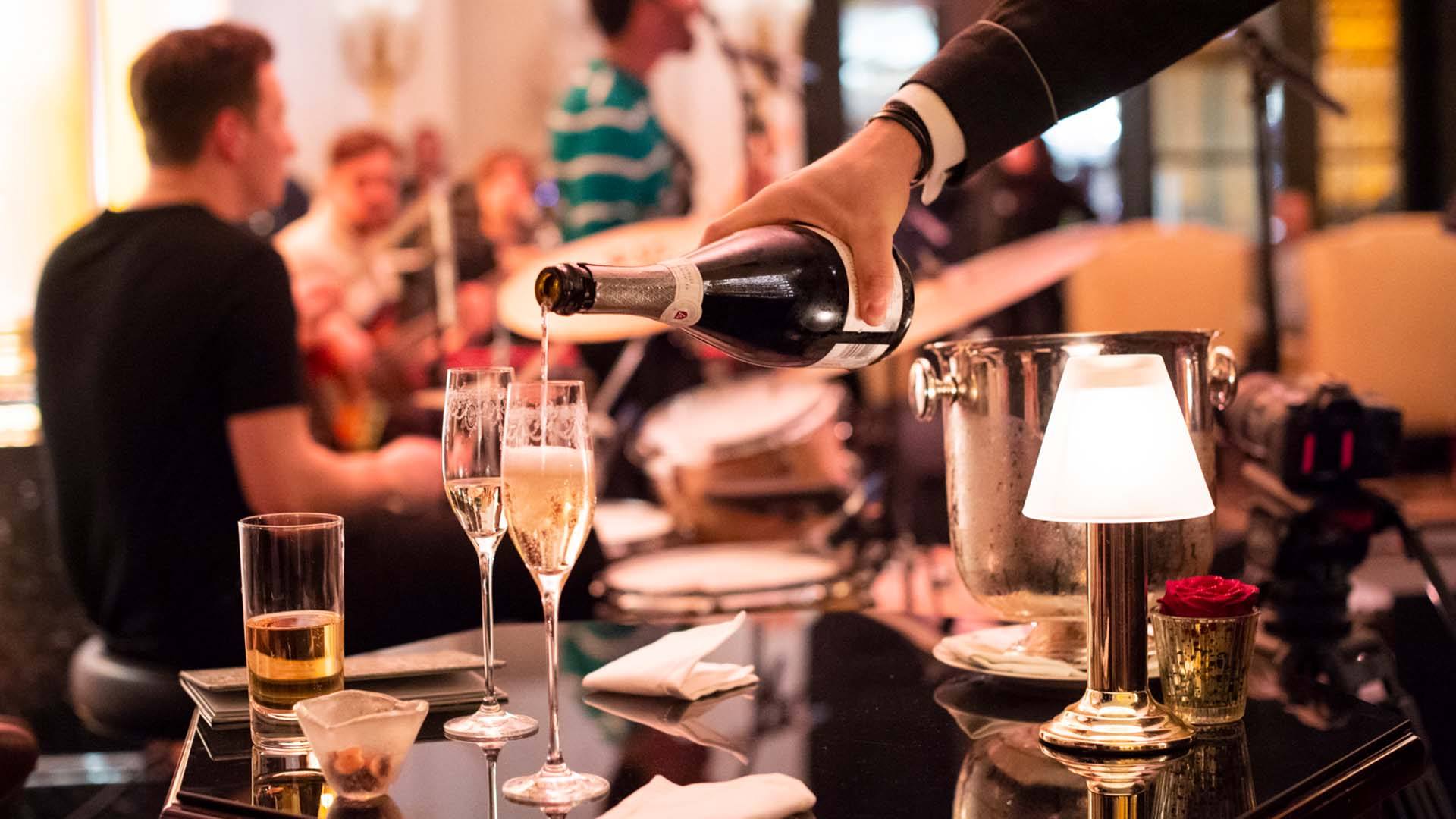 live-music-and-dinner-in-london-live-music-london-the-savoy