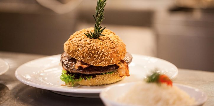novotel_al_bustan_restaurants_steakhouse_03