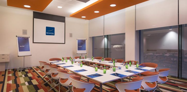 novotel_al_bustan_gallery_meeting_08-2