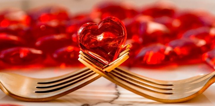 banner-heartonaforkclose-up-festivetablesetting-the-2