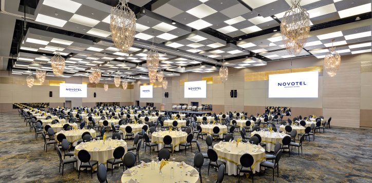 al-bustan-grand-ballroom