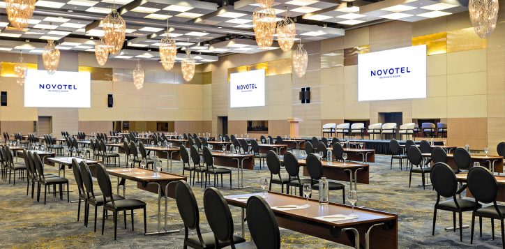 al-bustan-grand-ballroom