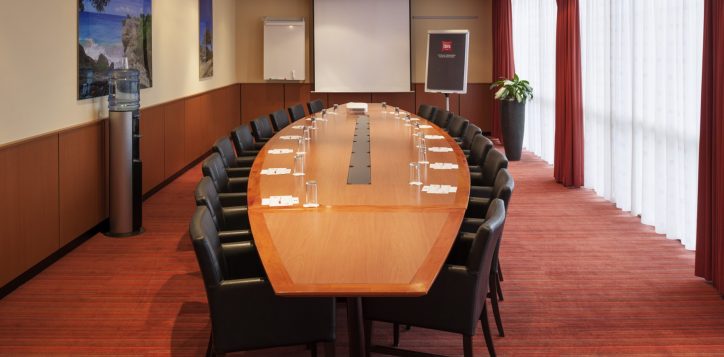 meetings-_-events-section-our-meeting-rooms-meeting-room-2